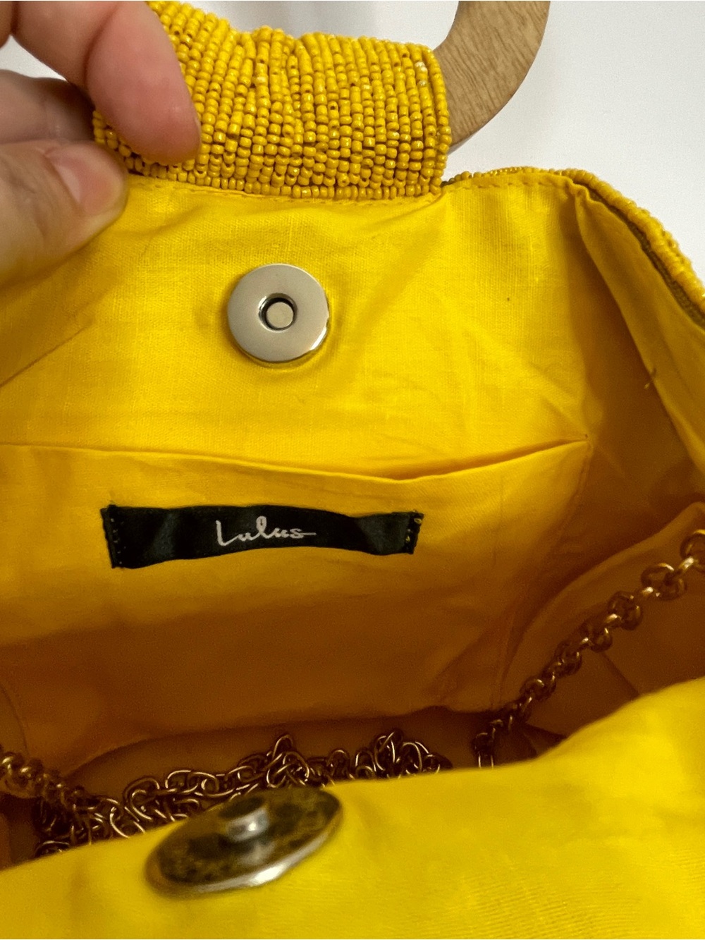 Lulu’s | Stay Chic Yellow Beaded Wooden Handle Bag - Picture 9 of 11